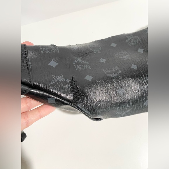 MCM Black Leather Fanny Crossbody Bum Bag - Picture 3 of 10